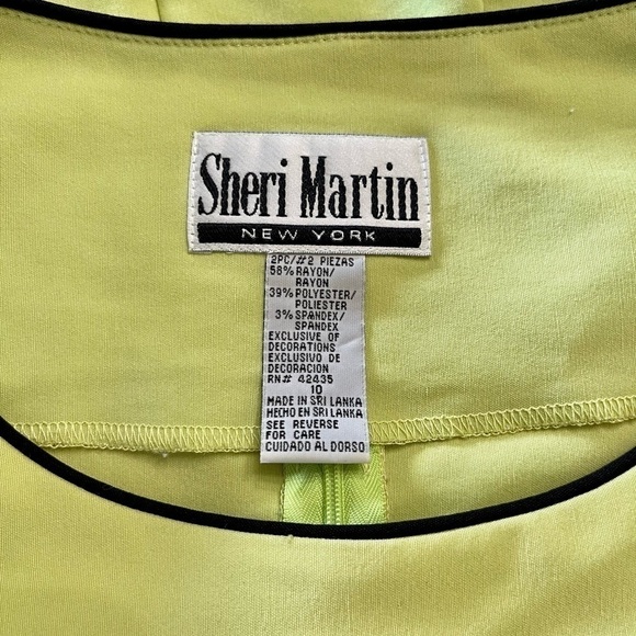 SHERI MARTIN, SLEEVELESS SHELL TOP IN BRIGHT LIME GREEN. SIZE 10 - Picture 7 of 7